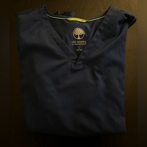 Healing Hands Scrub Set! Navy blue, size L top, M pants!